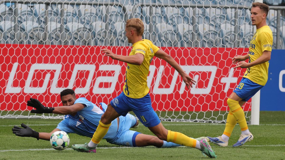 Opava oslavila návrat na svůj stadion výhrou. Budějovice opět padly