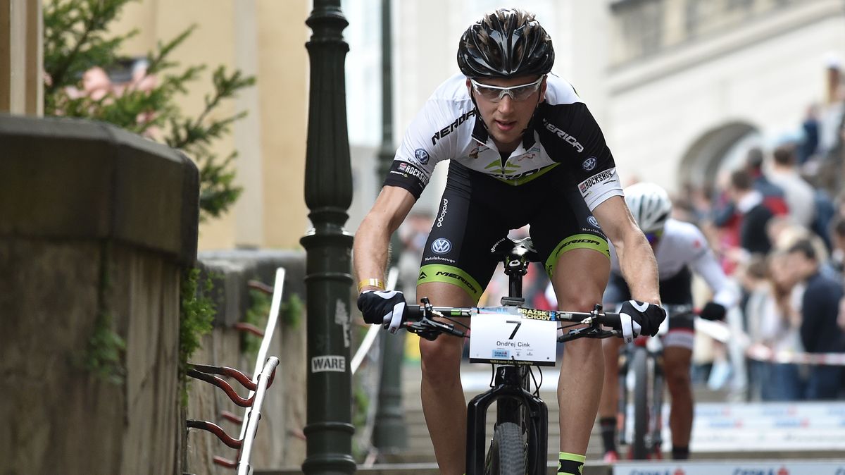 Cink při obhajobě triumfu v Leogangu nedojel do cíle