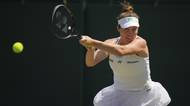 TENIS ONLINE: Nosková si v boji o osmifinále Wimbledonu bere servis zpět, první set vrcholí