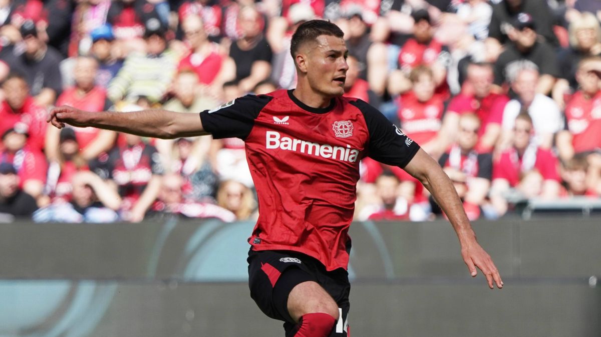 Schick zůstane, utnul přestupové spekulace ředitel Leverkusenu