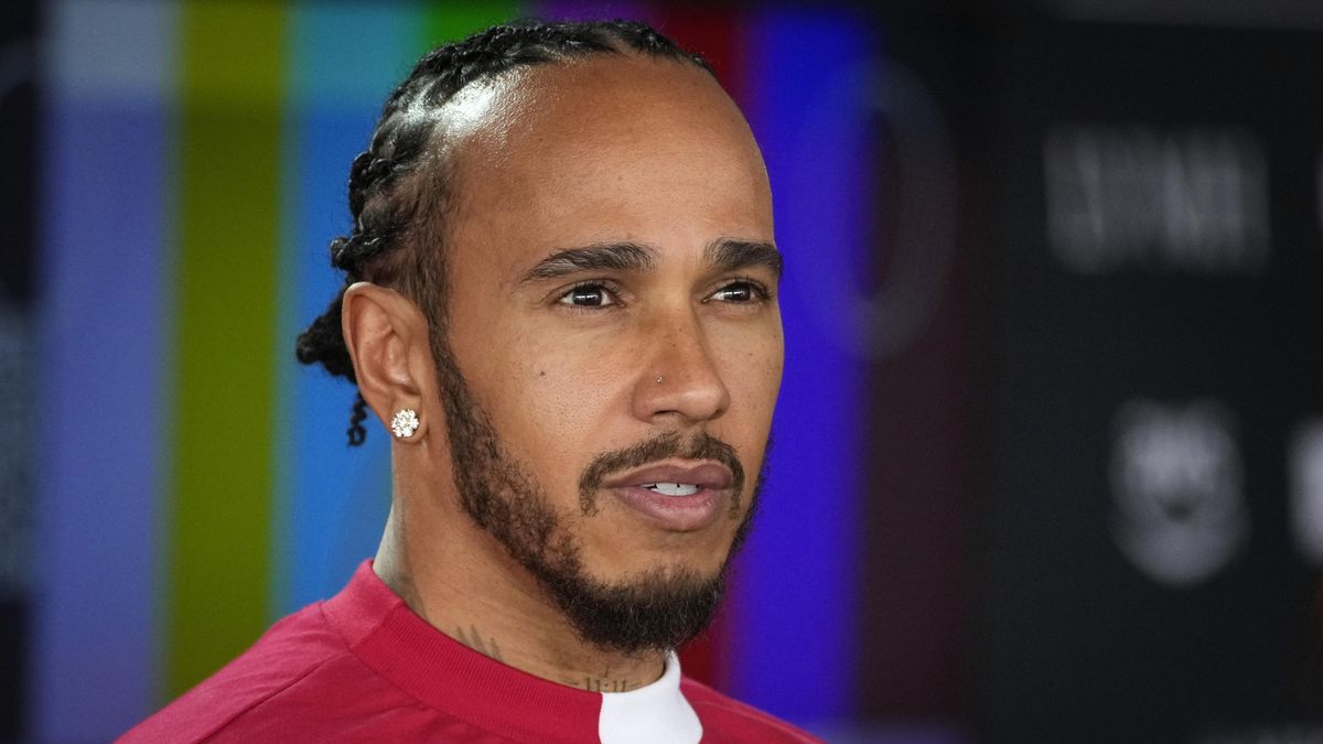 Hamilton doufá v první letošní pódium. Na domácí trati by bylo speciální, míní