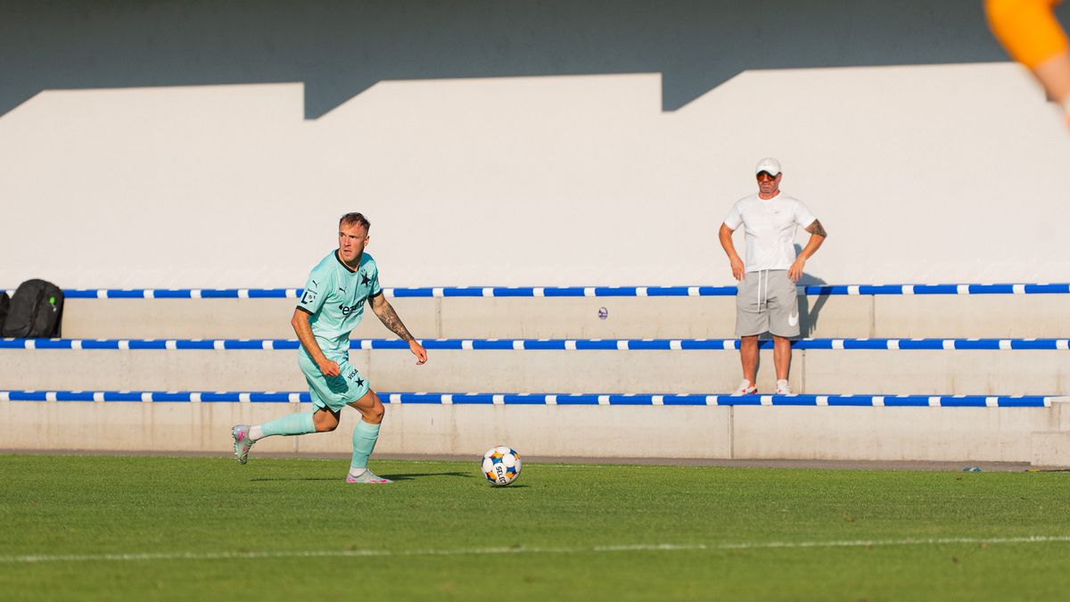 Fotbalisté Slavie porazili na soustředění v Rakousku BW Linec