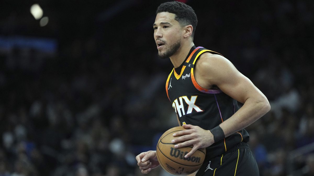 Hvězda Phoenixu Booker bude mít nejvyšší plat v NBA