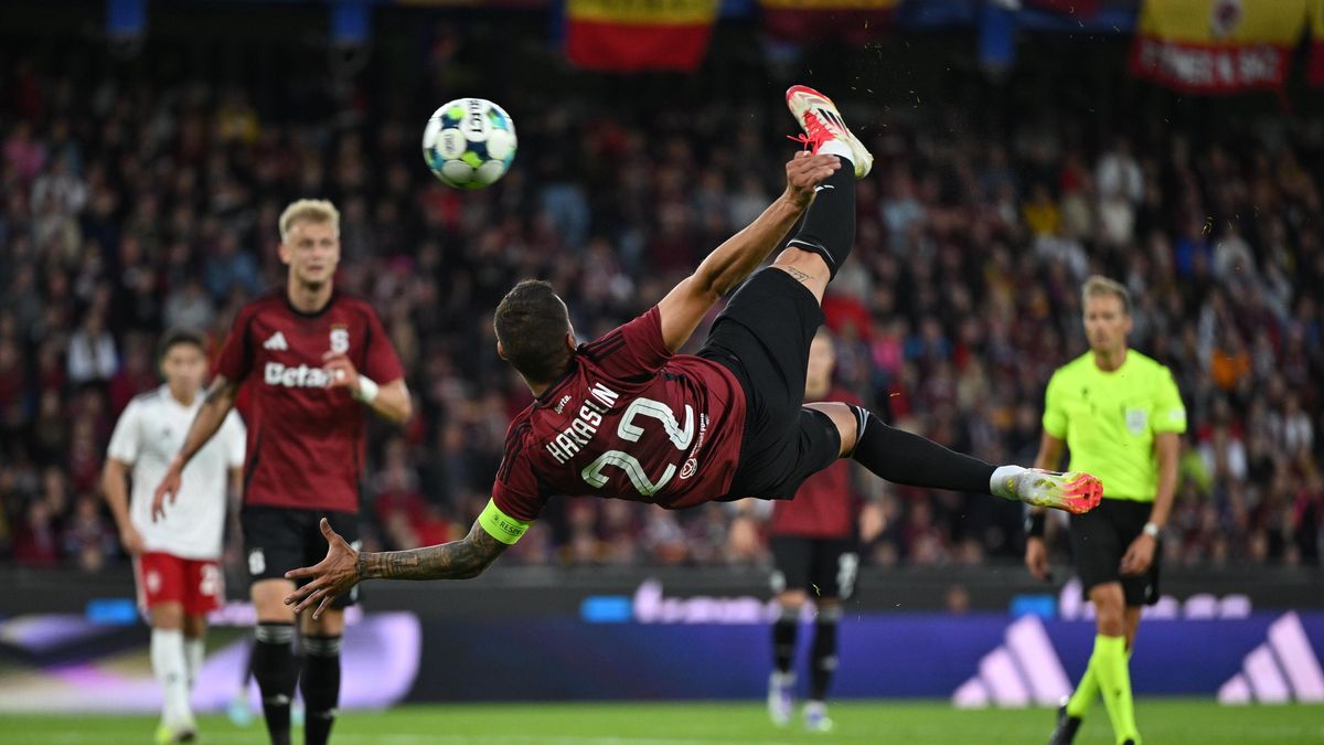FOTBAL ONLINE: Další gól. Sparta už je k postupu blíž