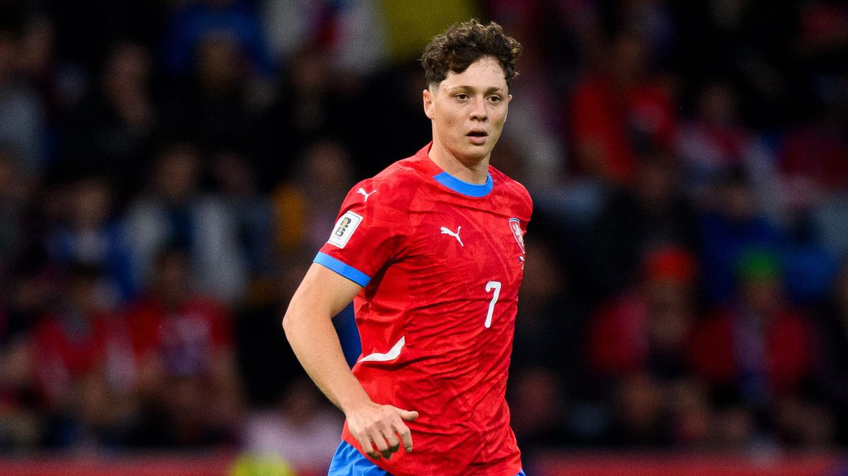 Tým z Premier Leaguje dotahuje Krejčího přesun. Zaplatí tři čtvrtě miliardy, píší v Anglii