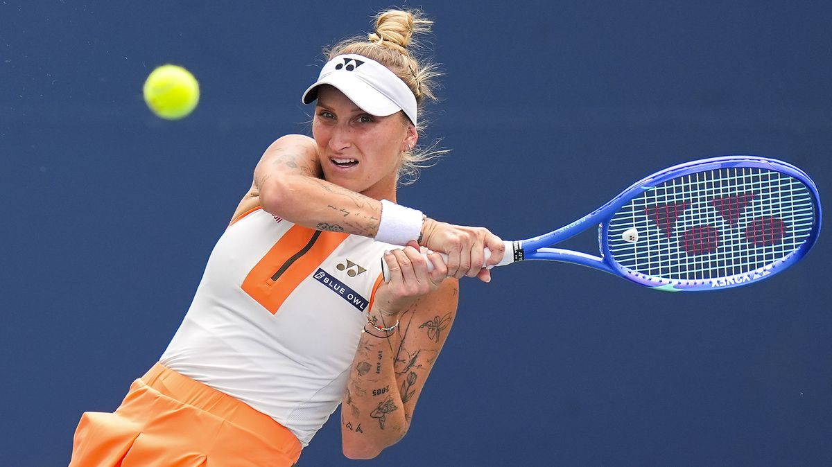 TENIS ONLINE: První set vrcholí, Vondroušová čelí na US Open světové osmičce. Představí se i Krejčíková 