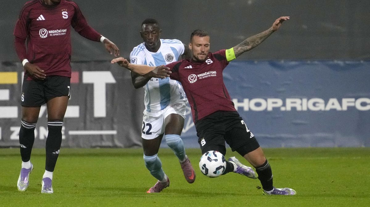 Sparta v Rize trpěla. Ligovou fázi Konferenční ligy ale urvala