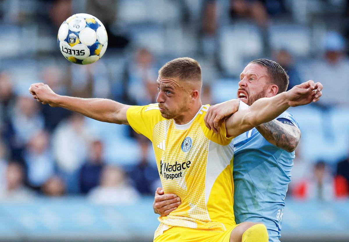 Olomoucký Daniel Vašulín v duelu proti Malmö