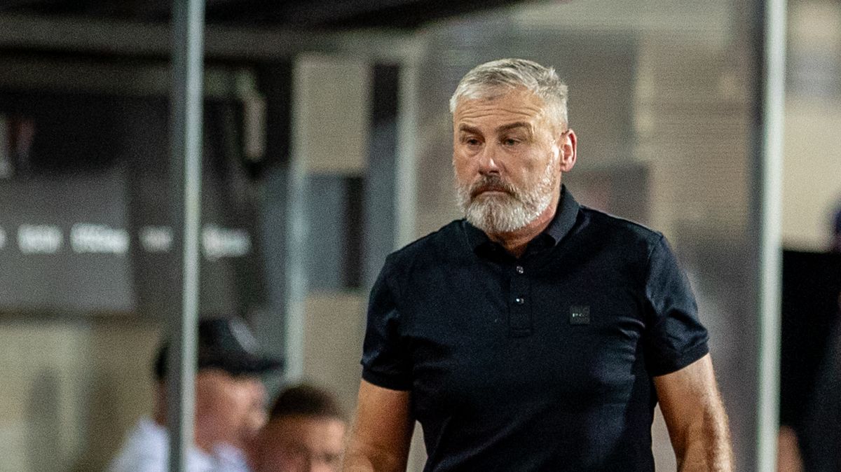 Smutek z vyřazení mírnily ovace fanoušků. Byl jsem dojatý, přiznal trenér Baníku