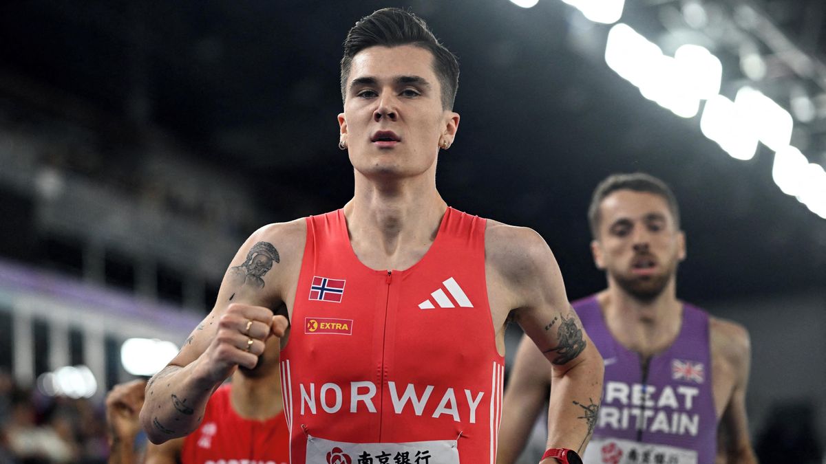 Běžec Ingebrigtsen po zranění trénuje na MS, připomněl svou minulost steeplaře