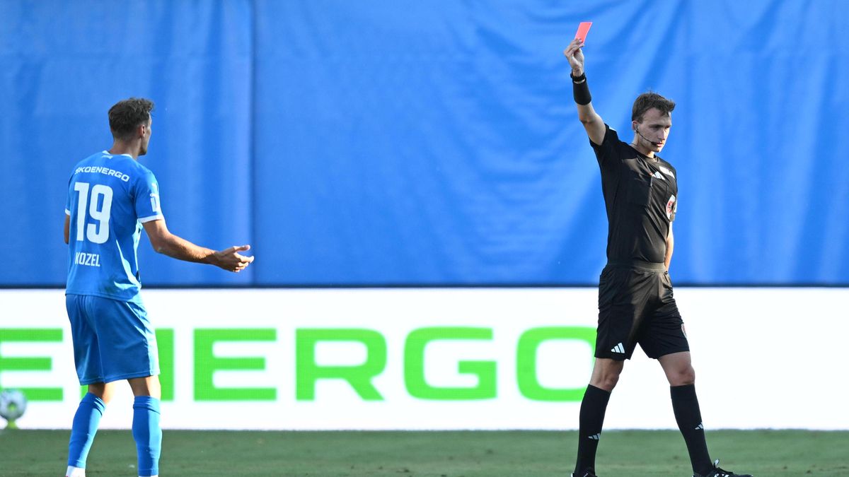 FOTBAL ONLINE: Mladá Boleslav bude dohrávat zápas proti Plzni v deseti