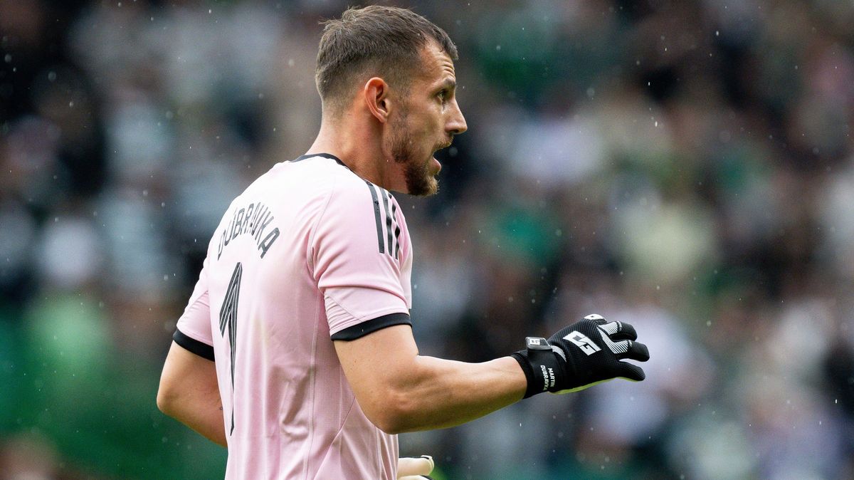 Český brankář v Anglii dostane zajímavou konkurenci, přichází bývalý gólman Sparty