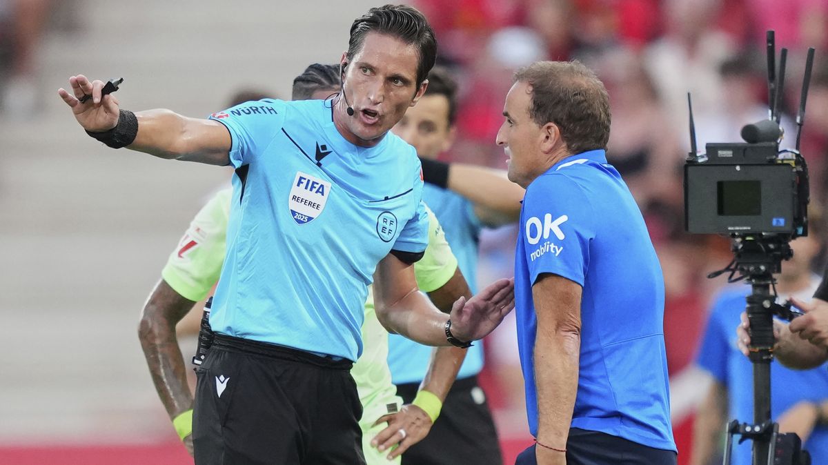 Emoce při výhře Barcelony. Soupeř se vztekal a nechápal rozhodčího