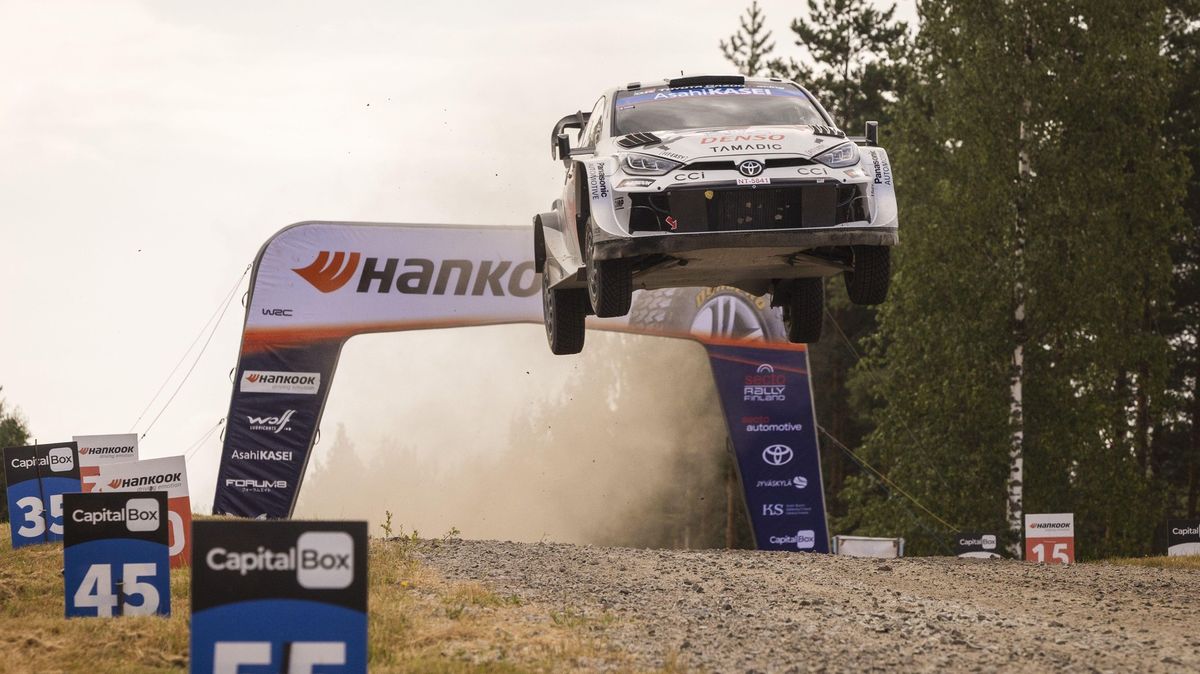 Finskou rallye vede Rovanperä, útočí na první domácí vítězství