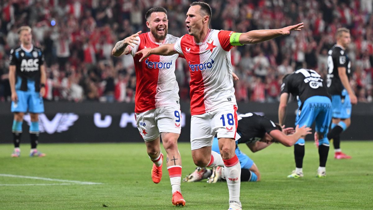 Slavia přejela Teplice. Severočeši dohrávali v deseti