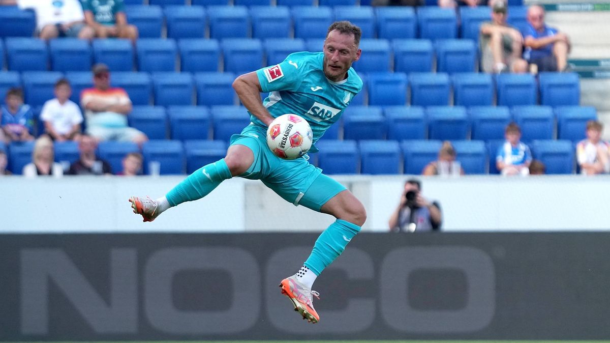 Chybějící dílek skládačky. Trenér ocenil Coufala po premiéře v Hoffenheimu