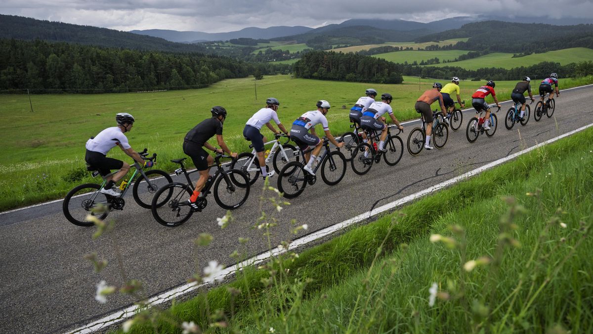 Czech Tour startuje v Praze, královská etapa dovede cyklisty až na Pustevny