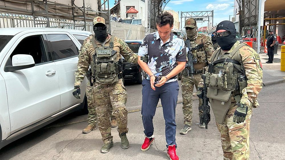 Bývalého šampiona v boxu Cháveze čeká soud za zločiny a obchod se zbraněmi