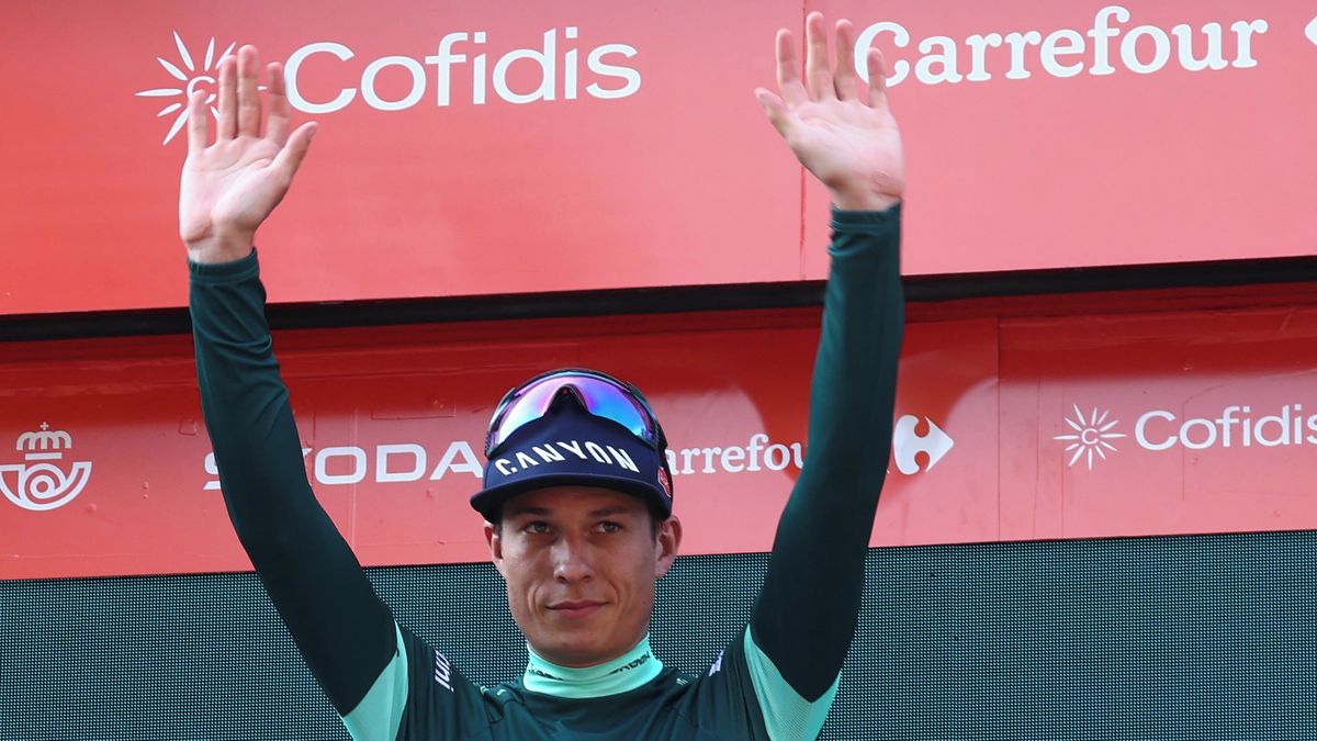 Philipsen ukázal, kdo je nejlepší sprinter na Vueltě. Popral se i s těžkou pozicí a slaví další triumf