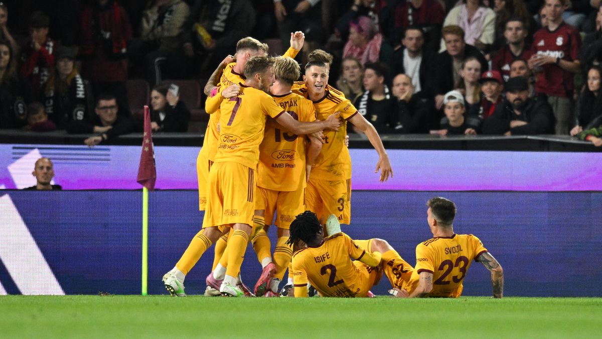 FOTBAL ONLINE: Dukla otáčí skóre na Letné! Baník i Hradec poprvé zvítězily