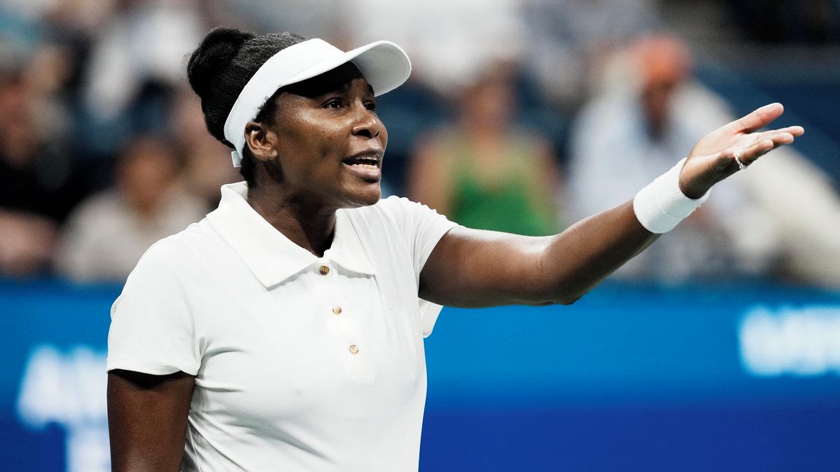 Venus Williamsové se po porážce od Muchové draly slzy do očí