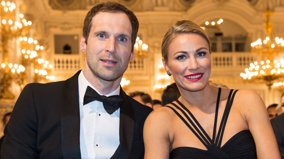 Konec po 26 letech. Bývalý fotbalový brankář Čech oznámil rozchod se ženou