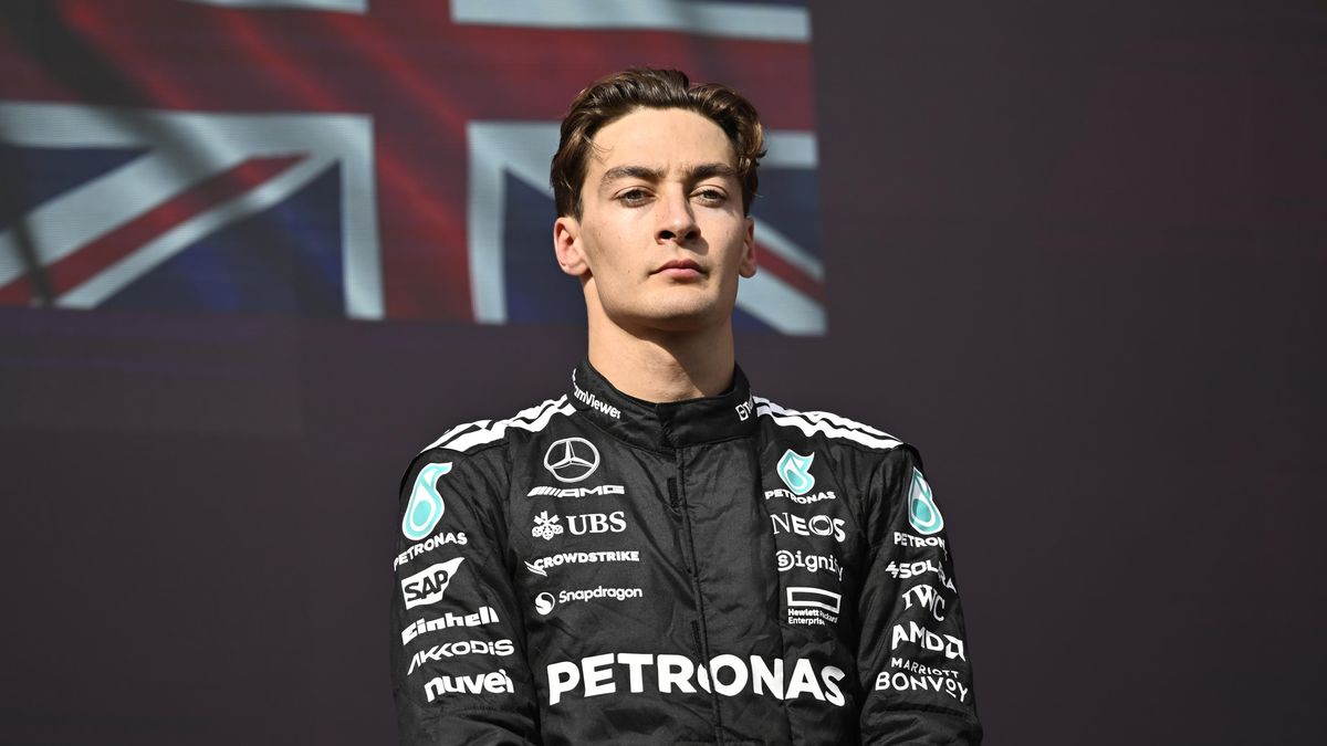 Ferrari bylo s Leclercovým vozem na hranici pravidel. Podle Russella hrozila diskvalifikace