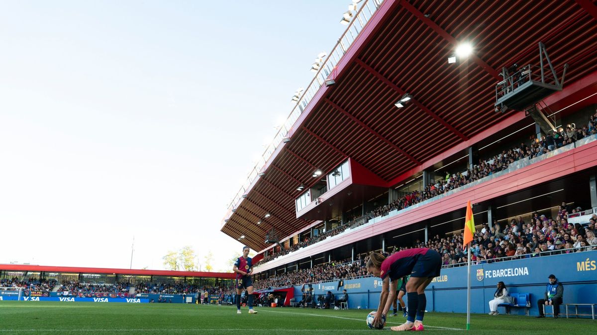 Podivná generálka Barcelony. Sehraje ji na menším stadionu, než má Jablonec