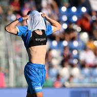 Stoper Mladé Boleslavi Filip Prebsl smutní v zápase proti Plzni