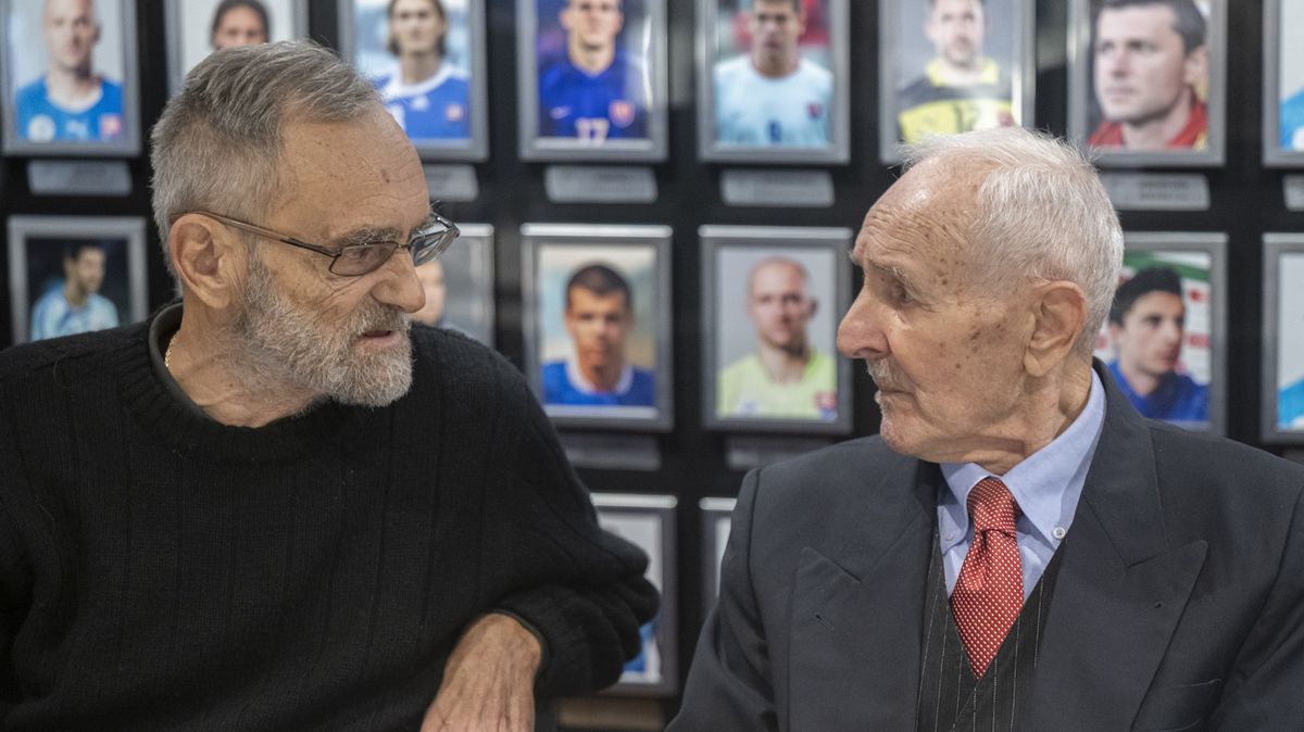 Oslavenec Masný patřil mezi evropskou elitu útočníků. Po kariéře pracoval jako vrátný