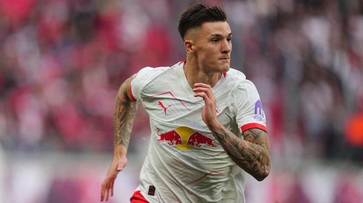 Manchester United přivedl útočníka z Lipska za téměř dvě miliardy