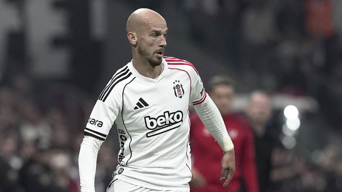 Černý v Turecku poprvé skóroval. Pomohl Besiktasi k vítězství
