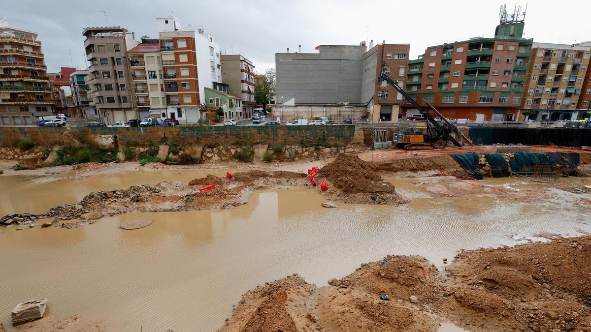 Přívalové deště a riziko lokálních záplav. Zápas Valencie s Oviedem byl odložen
