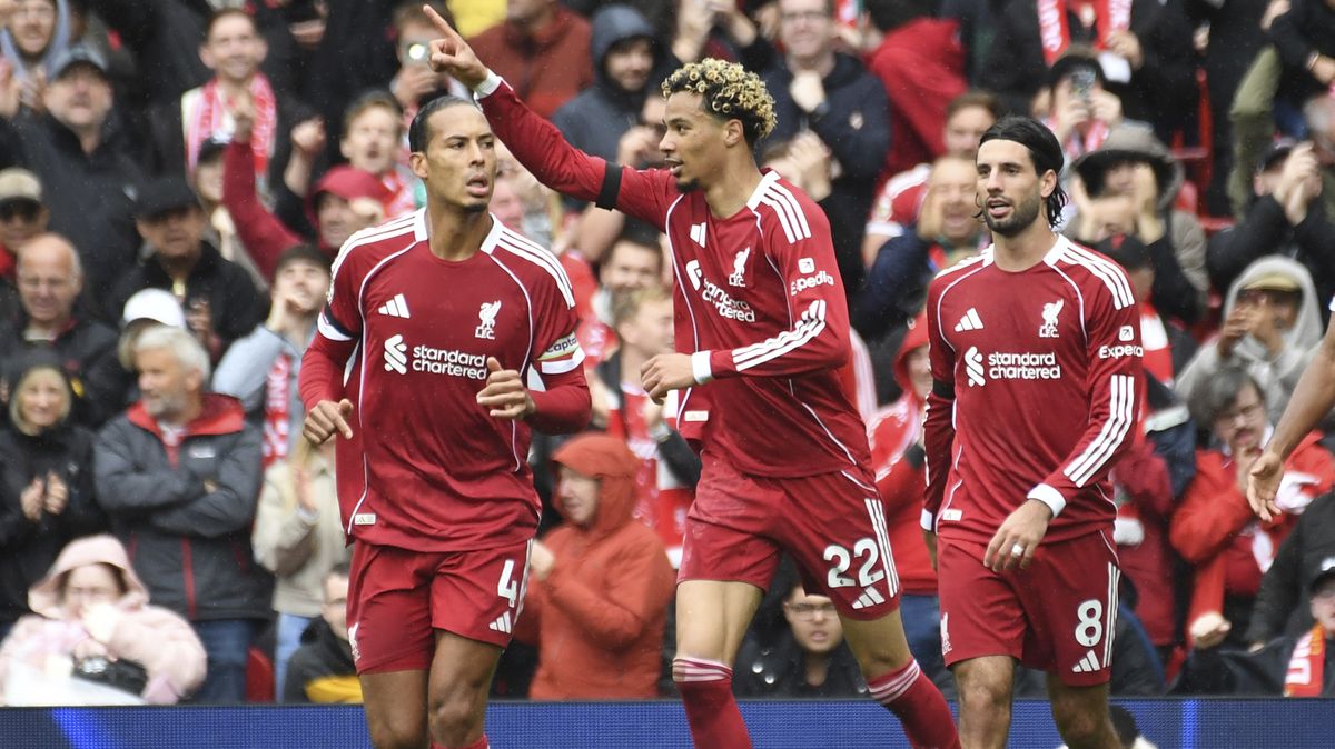 Liverpool ovládl derby a v lize zůstává stoprocentní