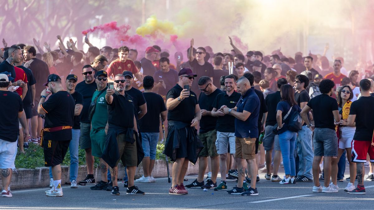 V Nice bylo před zápasem s AS Řím zadrženo 102 italských fanoušků