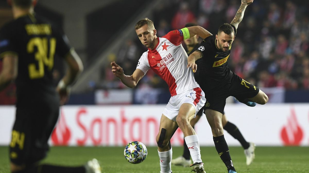 Slavia se musí naučit hrát chytře, míní Hušbauer. Bod na San Siru se dá zopakovat
