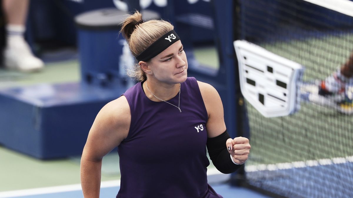 Muchová je také ve čtvrtfinále US Open. Přemohla Ukrajinku i problémy se zády