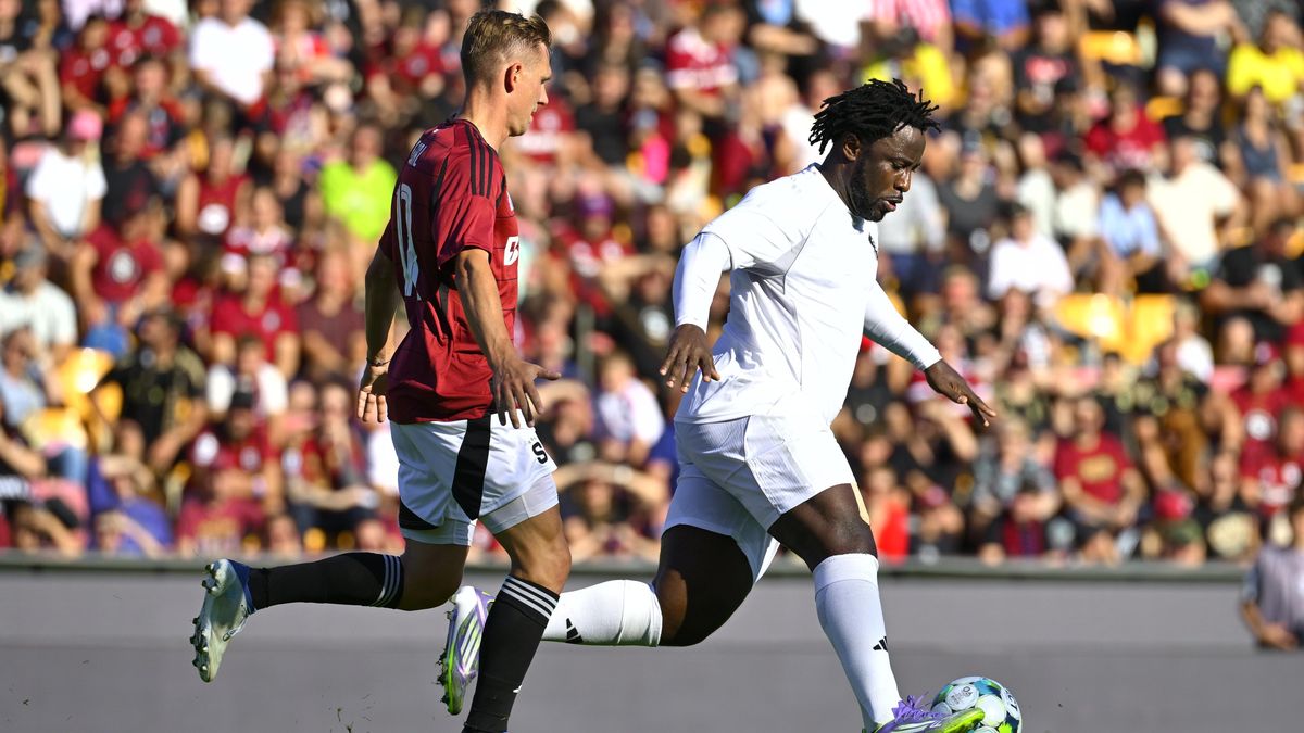 Sparťanská tečka: Legendy se rozloučily s kariérou na Letné