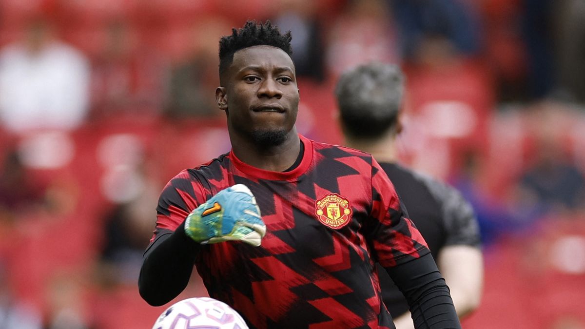Brankář Onana míří z Manchesteru United na hostování do Trabzonsporu
