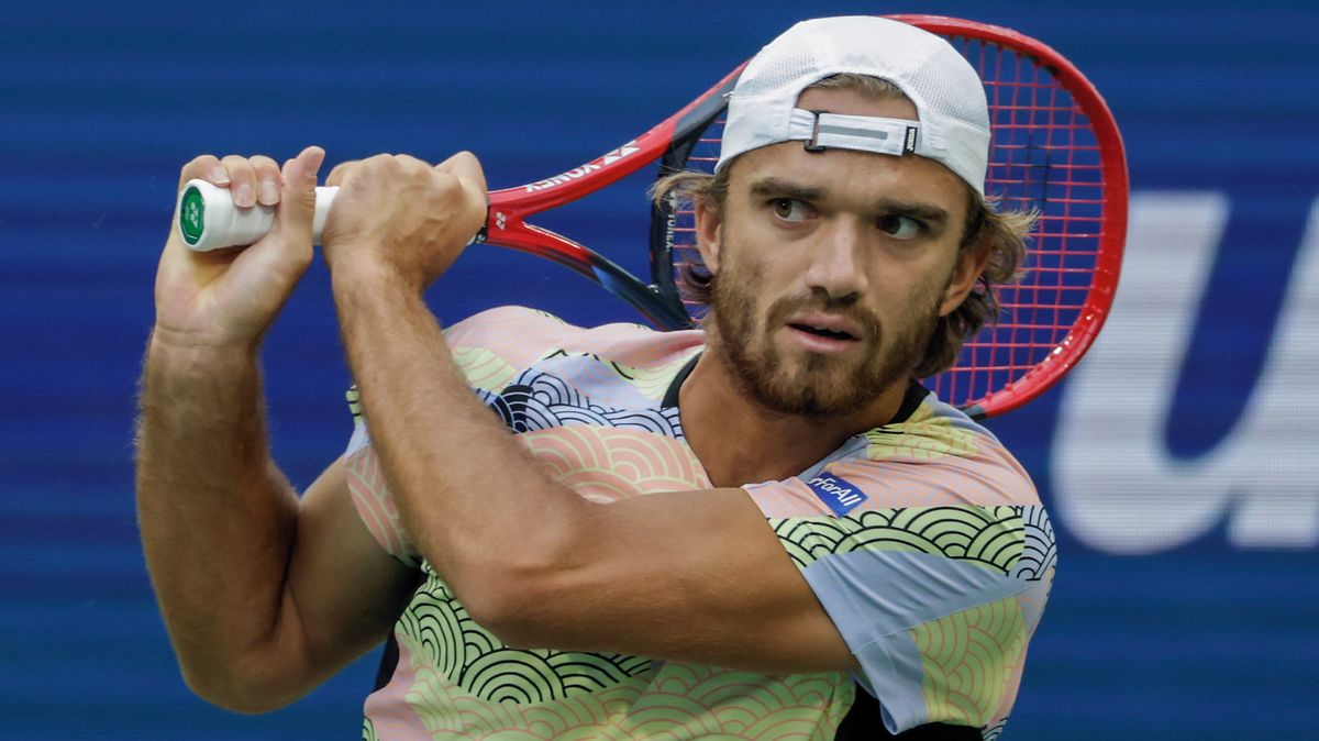 Macháč Exits Shanghai – Sport.cz