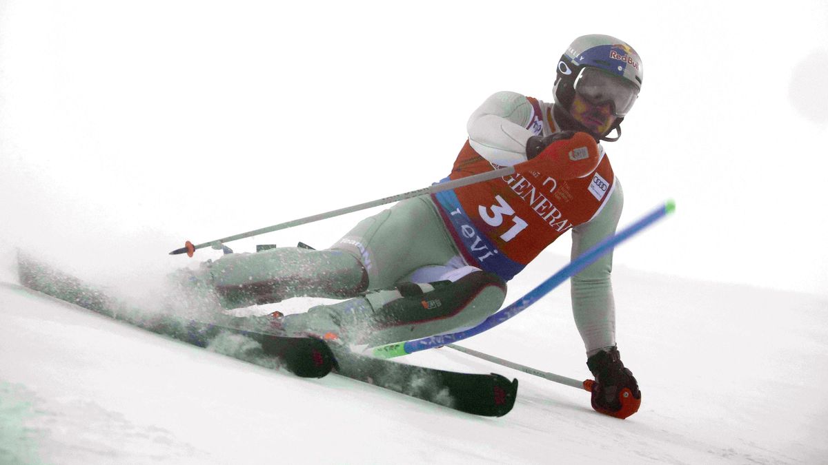 Hirscher se devět měsíců po zranění kolena připravuje na sněhu