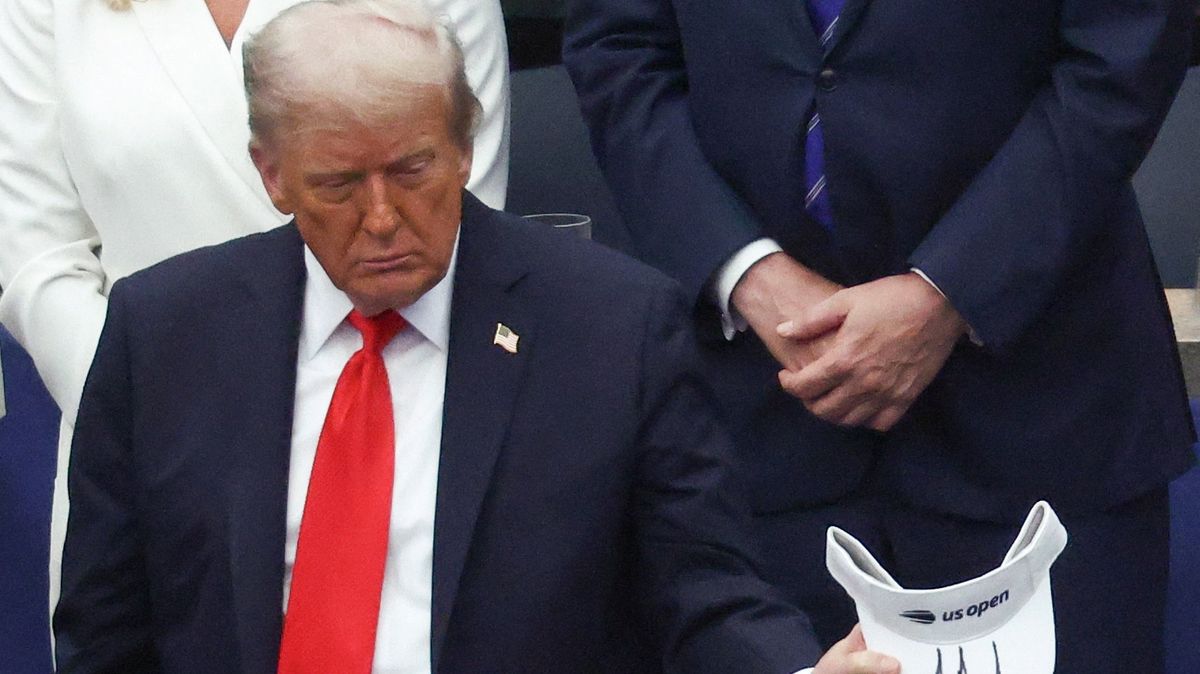 Trump způsobil chaos a vytočil tisíce fanoušků při finále US Open