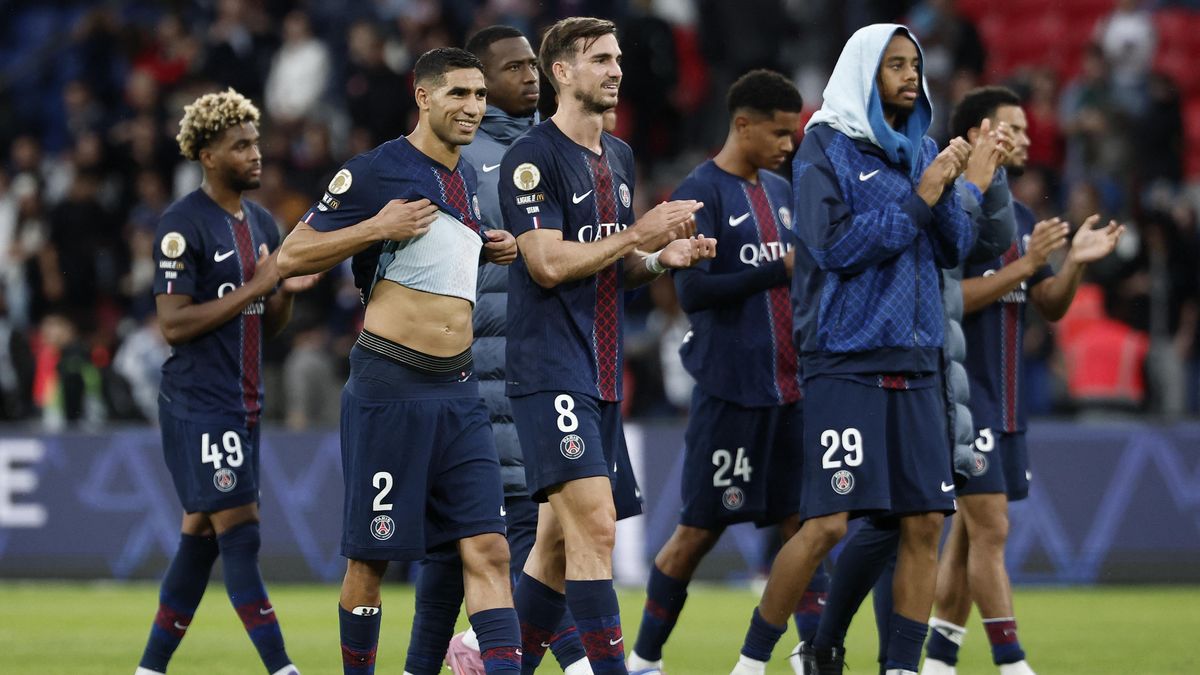 Fotbalisté PSG porazili Lens a zůstali v lize bez ztráty bodu