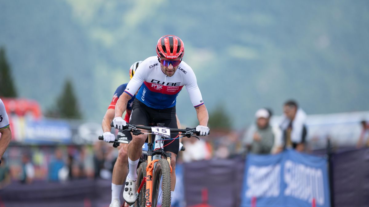 Česká štafeta bikerů dojela na MS pátá