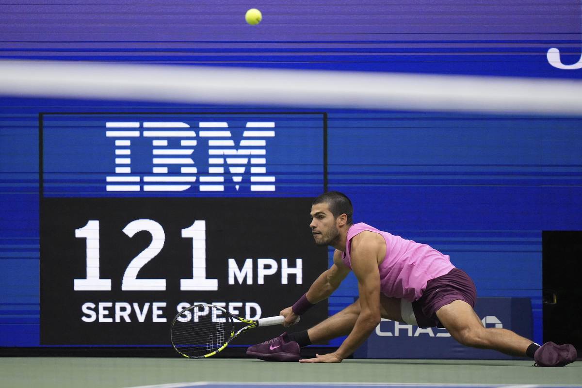 Carlos Alcaraz bojuje o každý míček