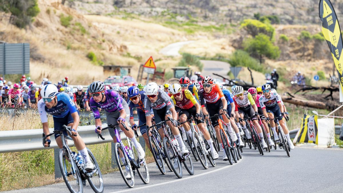 Drama na Vueltě. Propalestinští aktivisté zavinili pád Itala, další etapa může být neméně třaskavá 