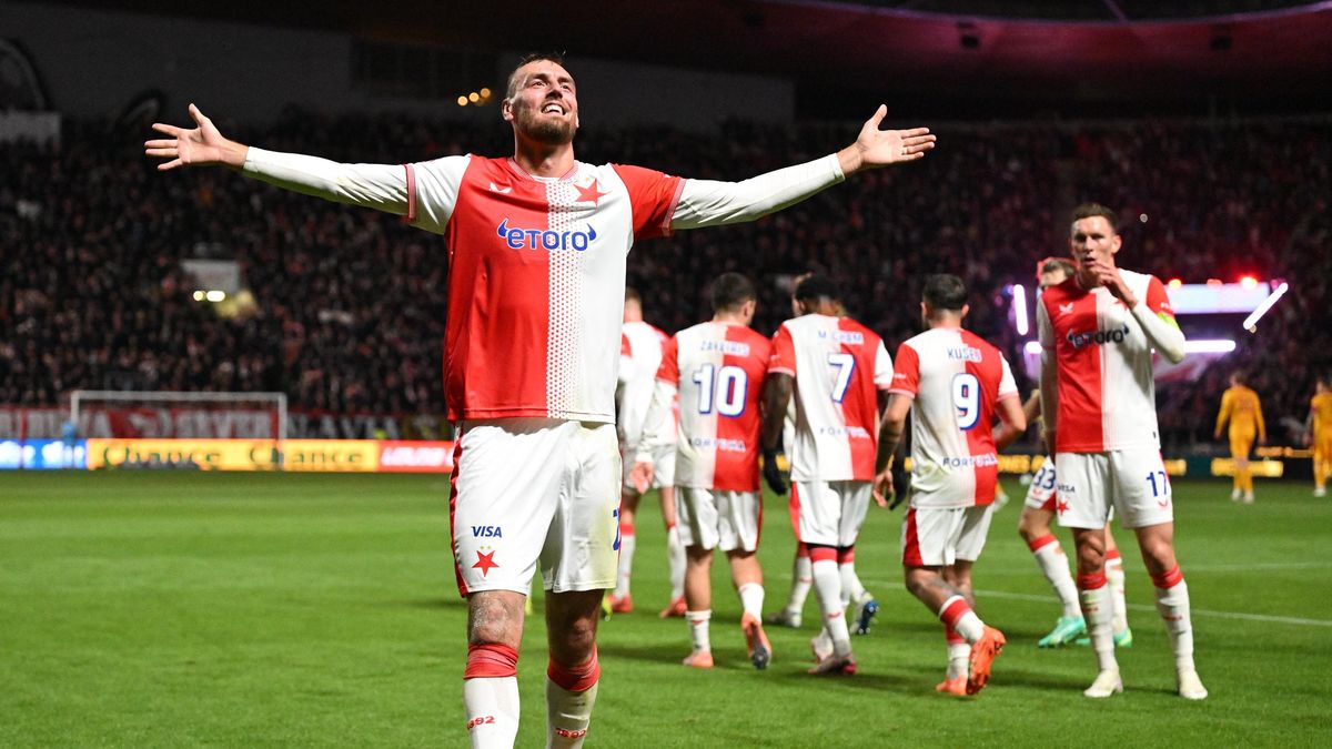 Málo se řeší, jak to má složité. Kabina Slavie se postavila za Chorého