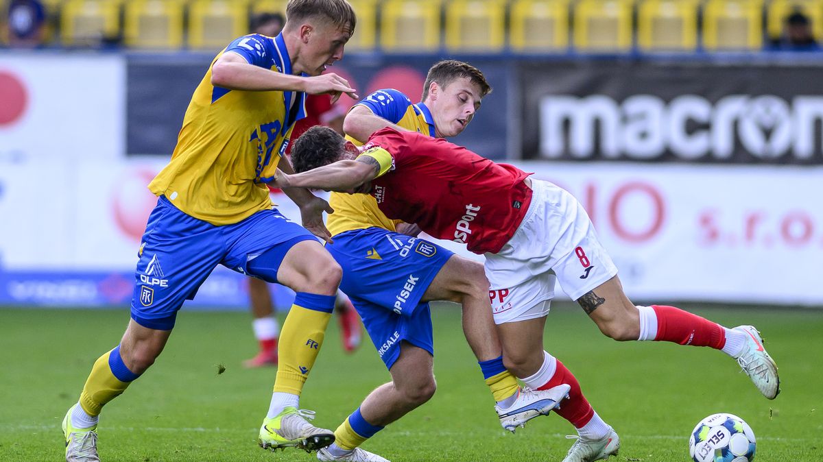 Ostrá opora Pardubic: Z obou stran blamáž, lituju fanoušky