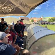 Pohled z tribuny stadionu v Brozanech