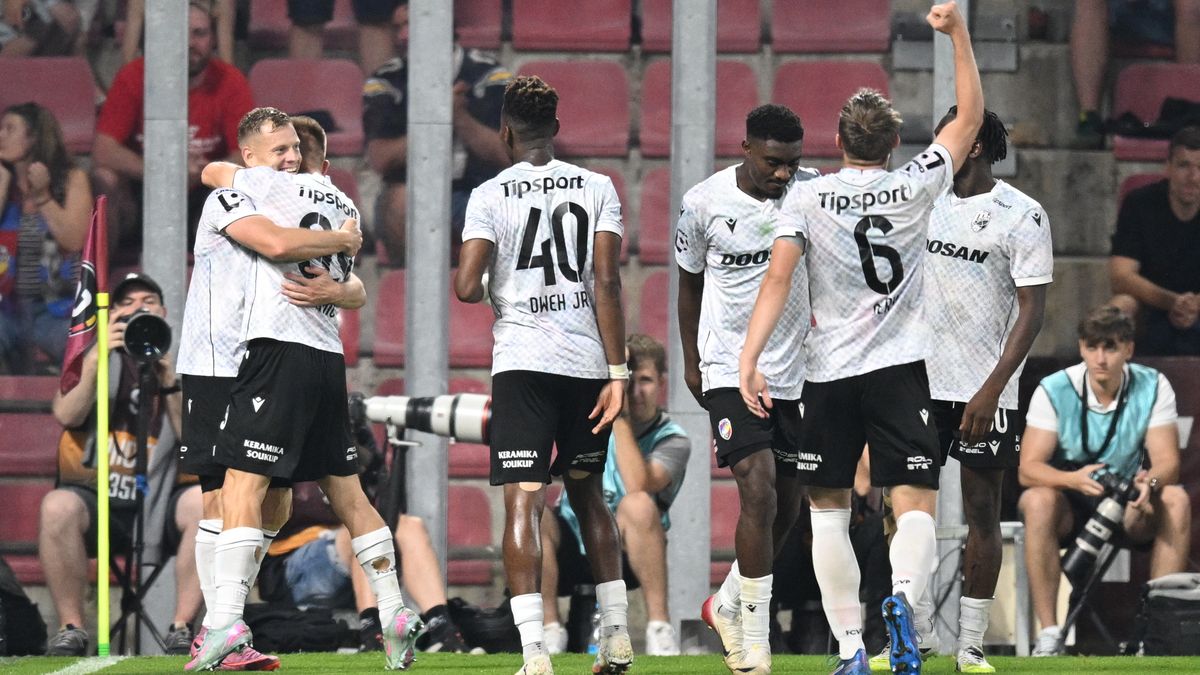 FOTBAL ONLINE: Plzeň vstupuje do Evropské ligy, oproti Spartě dvě změny v sestavě